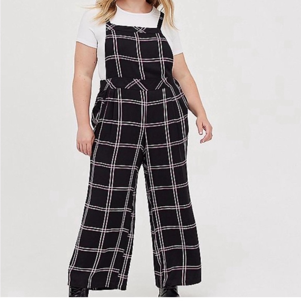 New! Torrid sz 3 Black Purple Plaid Wide Leg‎ Stretch Crepe Jumper 3X